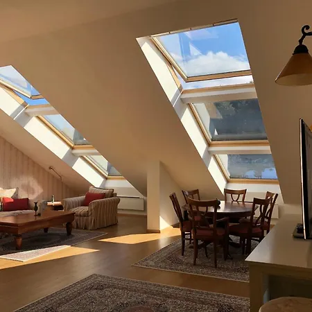 Luxury Penthouse With A Lavish And 2 En-suite Bedrooms Lejlighed *