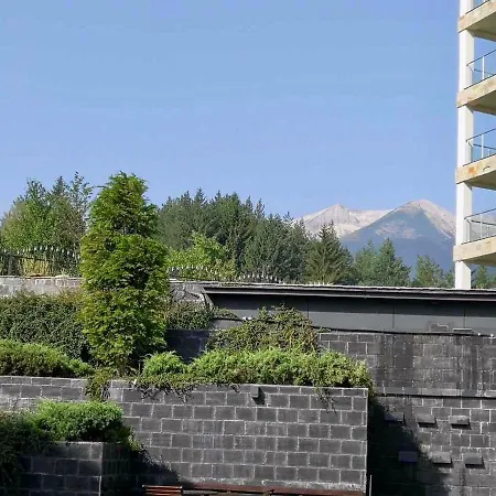 Апартамент Luxury Penthouse With A Lavish And 2 En-suite Bedrooms *