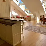 Luxury Penthouse With A Lavish And 2 En-suite Bedrooms بانسكو