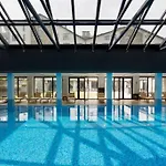 Luxury Penthouse With A Lavish And 2 En-suite Bedrooms * بانسكو