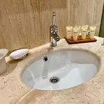 Luxury Penthouse With A Lavish And 2 En-suite Bedrooms