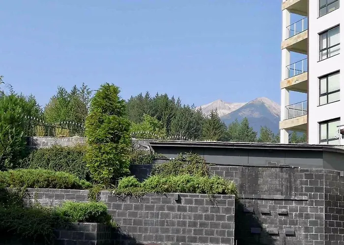 Appartement Luxury Penthouse With A Lavish And 2 En-suite Bedrooms *